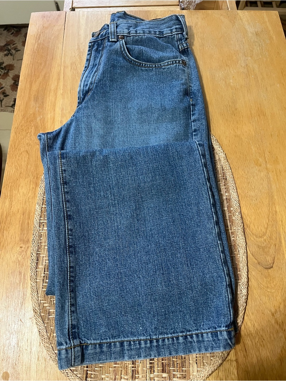 Lucky Brand Women's Blue Flare/Wide Leg Jeans size 6-28